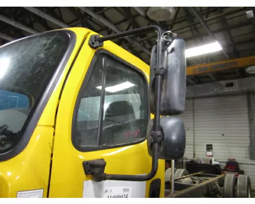 FREIGHTLINER M2 106 MIRROR ASSEMBLY CABDOOR