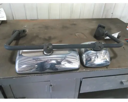 FREIGHTLINER M2 106 MIRROR ASSEMBLY CABDOOR