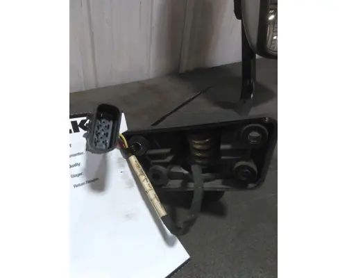FREIGHTLINER M2 106 MIRROR ASSEMBLY CABDOOR
