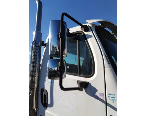 FREIGHTLINER M2 106 MIRROR ASSEMBLY CABDOOR