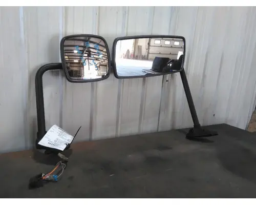 FREIGHTLINER M2 106 MIRROR ASSEMBLY CABDOOR