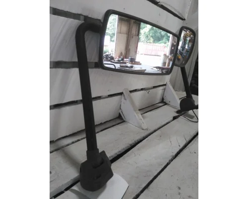 FREIGHTLINER M2 106 MIRROR ASSEMBLY CABDOOR