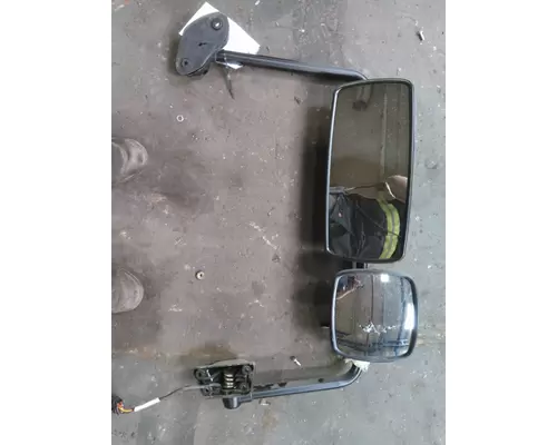 FREIGHTLINER M2 106 MIRROR ASSEMBLY CABDOOR