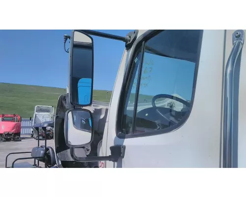 FREIGHTLINER M2 106 MIRROR ASSEMBLY CABDOOR