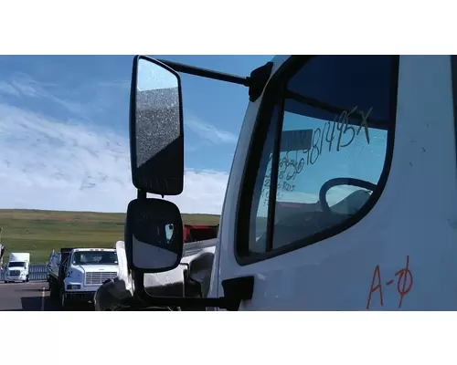 FREIGHTLINER M2 106 MIRROR ASSEMBLY CABDOOR