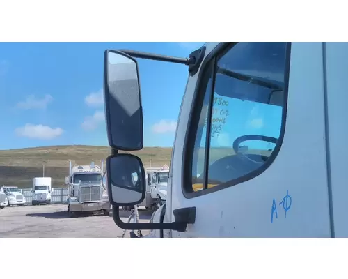 FREIGHTLINER M2 106 MIRROR ASSEMBLY CABDOOR