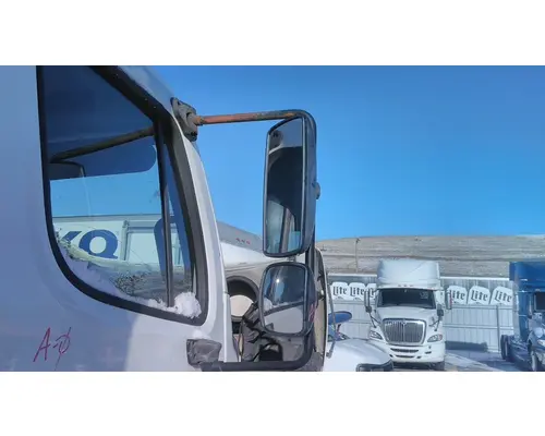 FREIGHTLINER M2 106 MIRROR ASSEMBLY CABDOOR