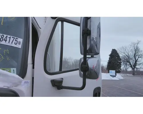 FREIGHTLINER M2 106 MIRROR ASSEMBLY CABDOOR