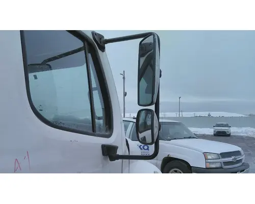 FREIGHTLINER M2 106 MIRROR ASSEMBLY CABDOOR