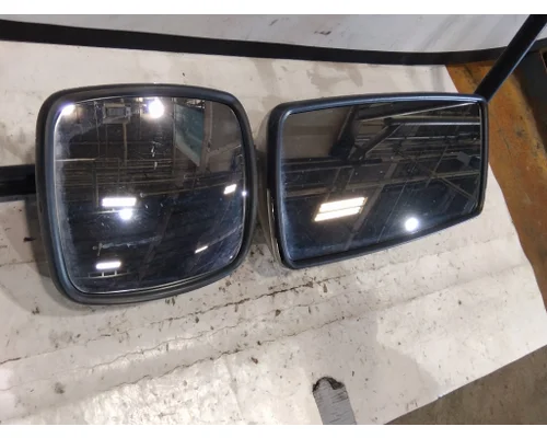 FREIGHTLINER M2 106 MIRROR ASSEMBLY CABDOOR