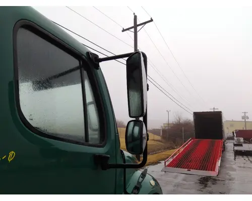 FREIGHTLINER M2 106 MIRROR ASSEMBLY CABDOOR