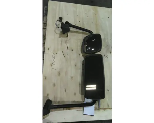 FREIGHTLINER M2 106 MIRROR ASSEMBLY CABDOOR
