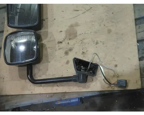 FREIGHTLINER M2 106 MIRROR ASSEMBLY CABDOOR