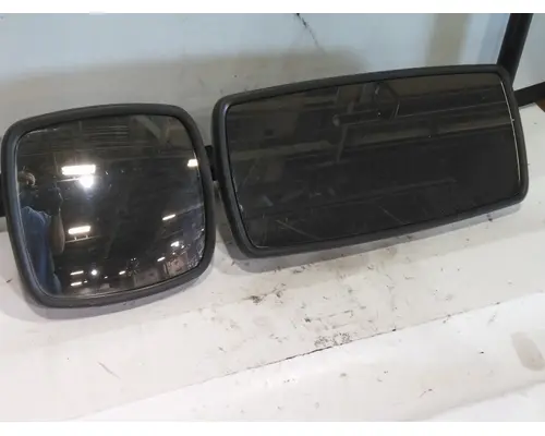 FREIGHTLINER M2 106 MIRROR ASSEMBLY CABDOOR