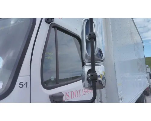 FREIGHTLINER M2 106 MIRROR ASSEMBLY CABDOOR