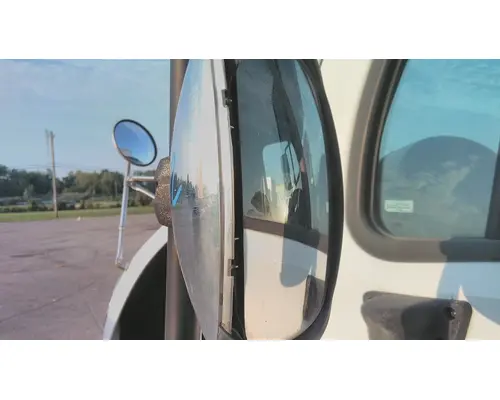 FREIGHTLINER M2 106 MIRROR ASSEMBLY CABDOOR
