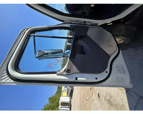 FREIGHTLINER M2 106 Mirror (Side View)