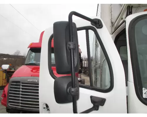 FREIGHTLINER M2 106 Mirror (Side View)