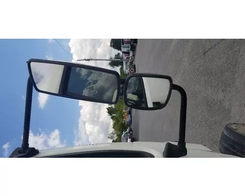 FREIGHTLINER M2 106 Mirror (Side View)