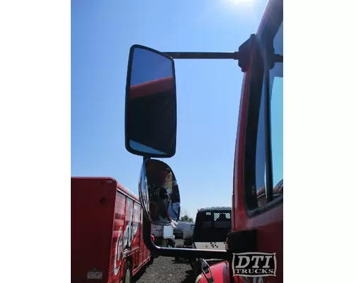 FREIGHTLINER M2 106 Mirror (Side View)