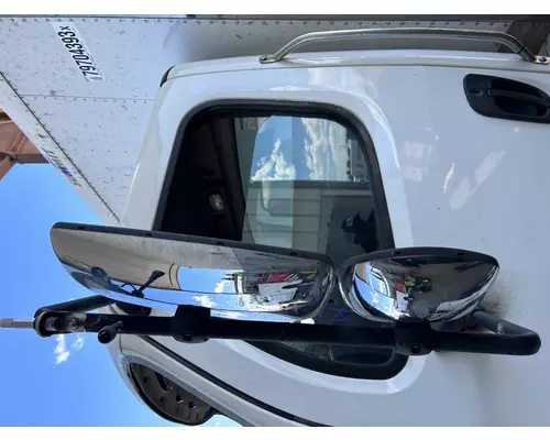 FREIGHTLINER M2 106 Mirror (Side View)