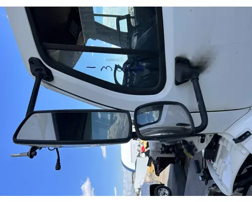 FREIGHTLINER M2 106 Mirror (Side View)