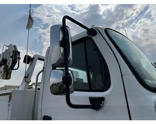 FREIGHTLINER M2 106 Mirror (Side View)