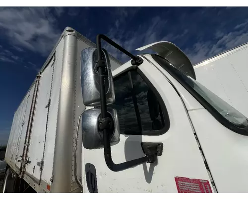 FREIGHTLINER M2 106 Mirror (Side View)