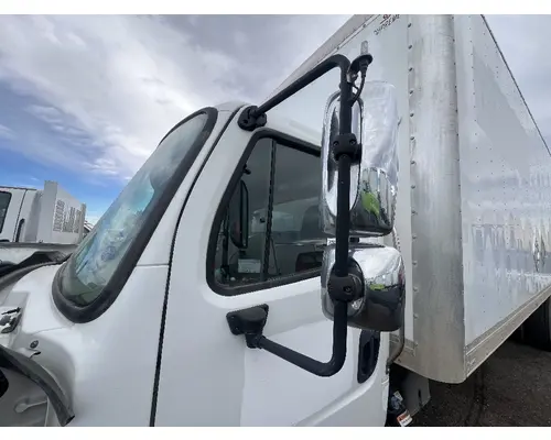 FREIGHTLINER M2 106 Mirror (Side View)