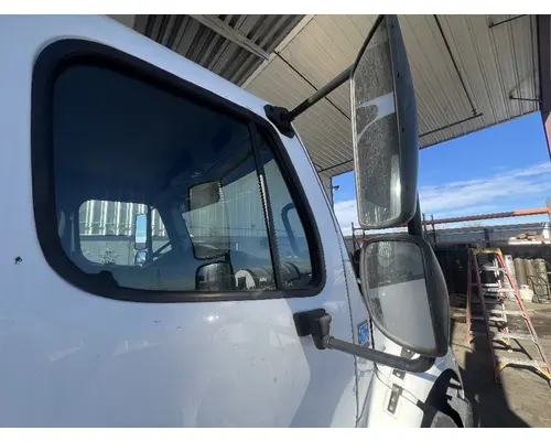 FREIGHTLINER M2 106 Mirror (Side View)