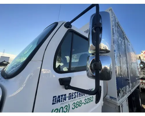 FREIGHTLINER M2 106 Mirror (Side View)
