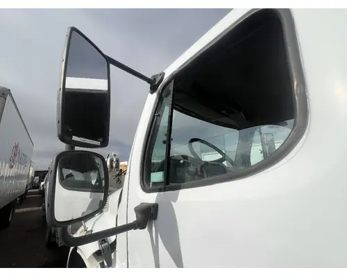 FREIGHTLINER M2 106 Mirror (Side View)