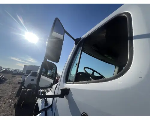 FREIGHTLINER M2 106 Mirror (Side View)