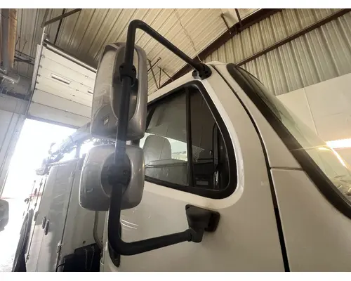 FREIGHTLINER M2 106 Mirror (Side View)