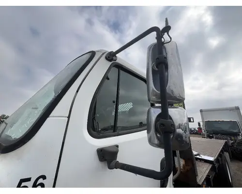 FREIGHTLINER M2 106 Mirror (Side View)