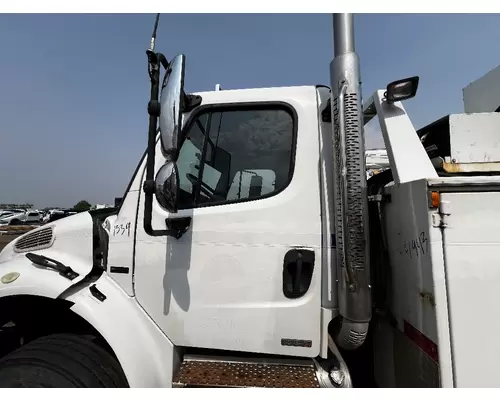 FREIGHTLINER M2 106 Muffler