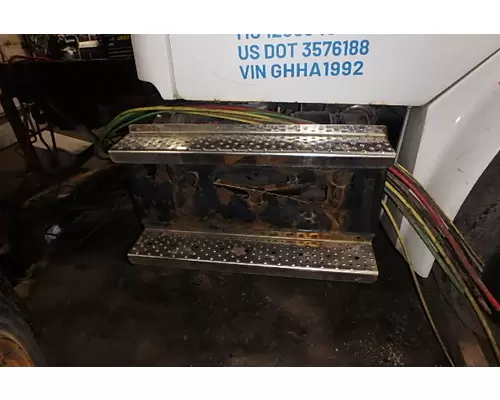 FREIGHTLINER M2 106 Muffler