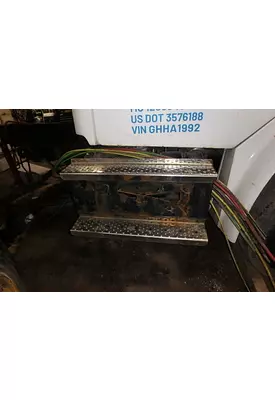 FREIGHTLINER M2 106 Muffler