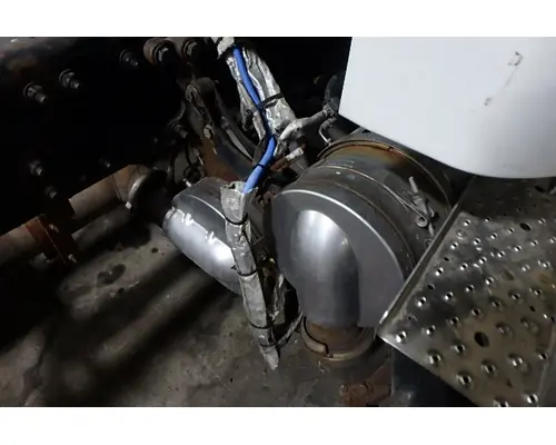 FREIGHTLINER M2 106 Muffler