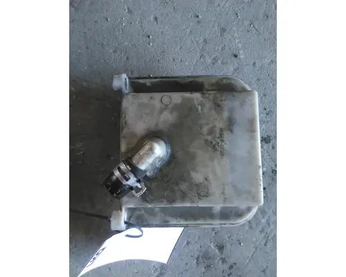 FREIGHTLINER M2 106 POWER STEERING RESERVOIR