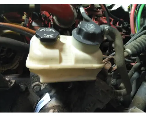 FREIGHTLINER M2 106 POWER STEERING RESERVOIR