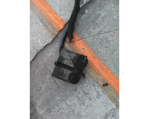 FREIGHTLINER M2 106 POWER STEERING RESERVOIR