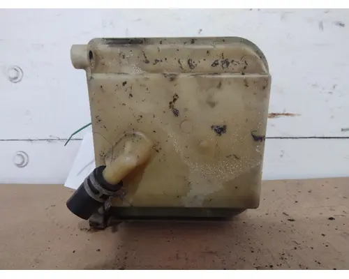 FREIGHTLINER M2 106 POWER STEERING RESERVOIR