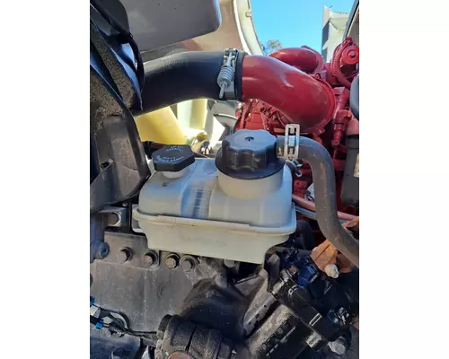 FREIGHTLINER M2 106 POWER STEERING RESERVOIR