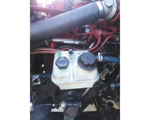 FREIGHTLINER M2 106 POWER STEERING RESERVOIR