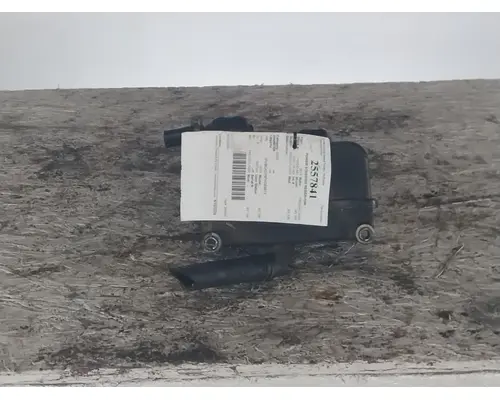 FREIGHTLINER M2 106 POWER STEERING RESERVOIR