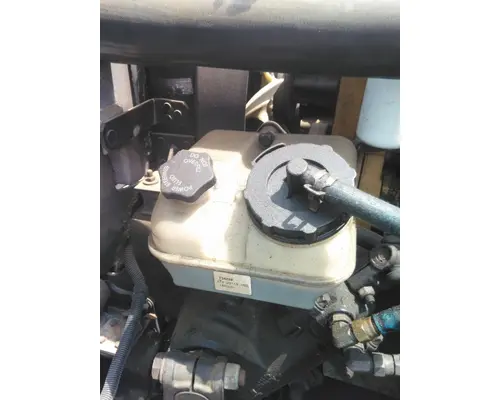 FREIGHTLINER M2 106 POWER STEERING RESERVOIR