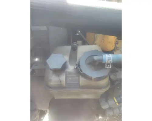 FREIGHTLINER M2 106 POWER STEERING RESERVOIR