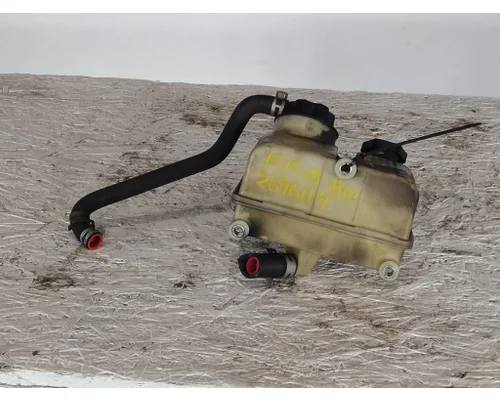 FREIGHTLINER M2 106 POWER STEERING RESERVOIR