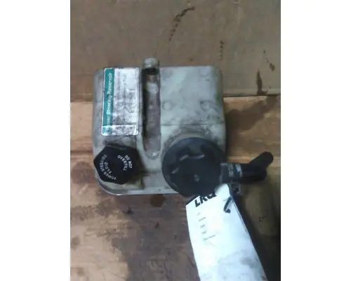 FREIGHTLINER M2 106 POWER STEERING RESERVOIR